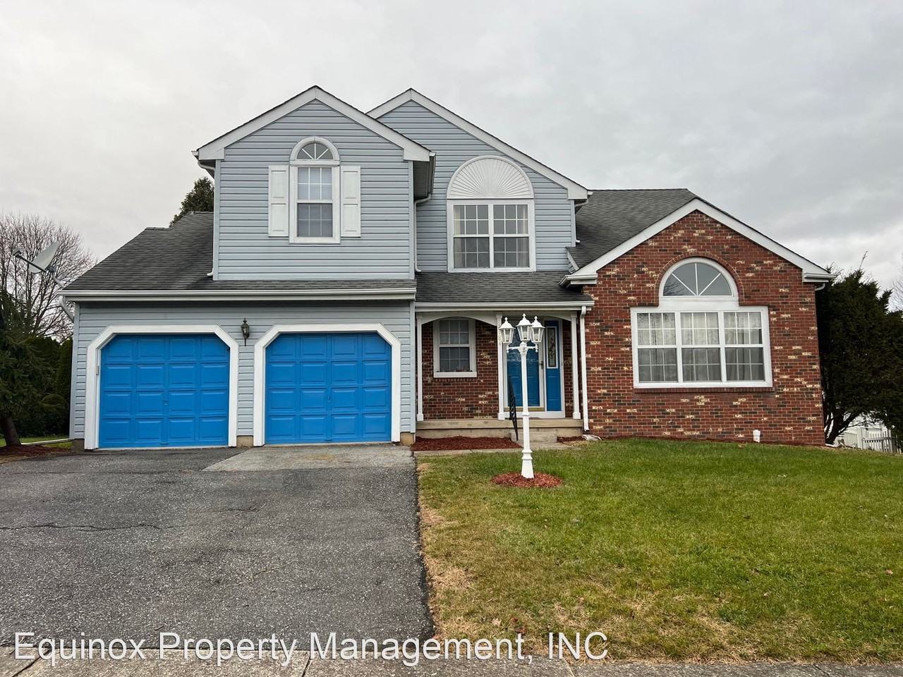 5184 Vermont Dr - Photo 2 of 50