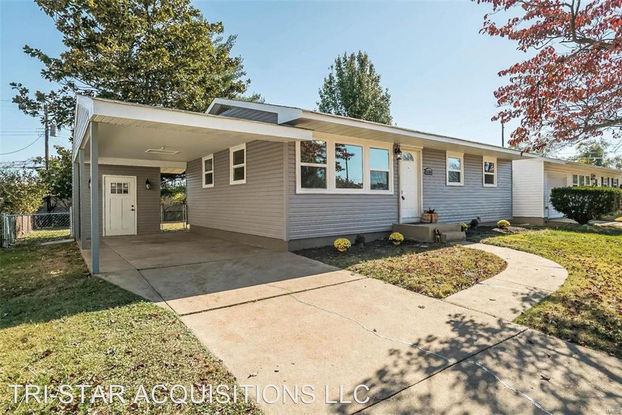 11352 Revere Ln - Photo 2 of 32