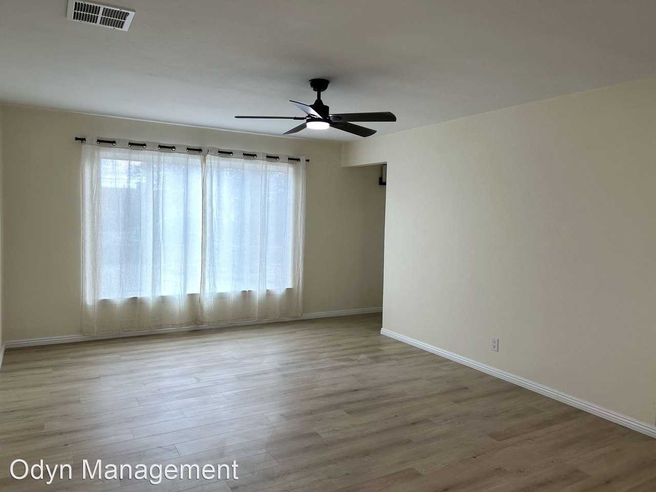 9707 Salem Rd Ne - Photo 3 of 19