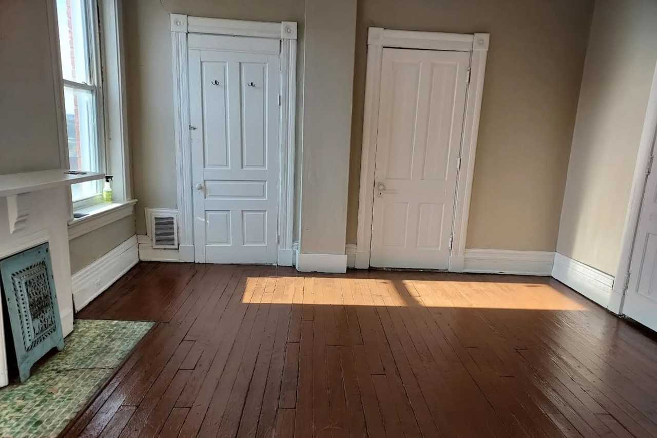 2355 W Mcmicken Ave - Photo 3 of 13