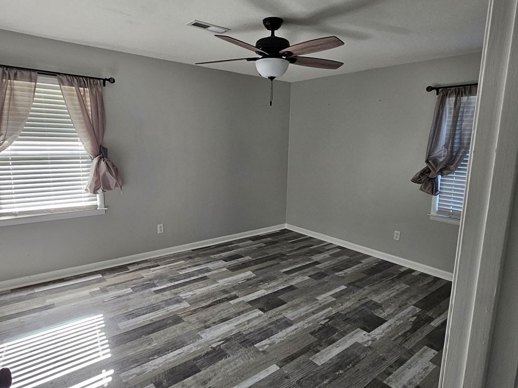 900 Circleview Dr - Photo 5 of 5