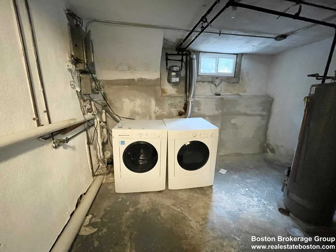 32 Sussex Street - Photo 7 of 12