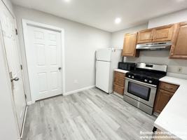 featured image of 92 Hammond St #1