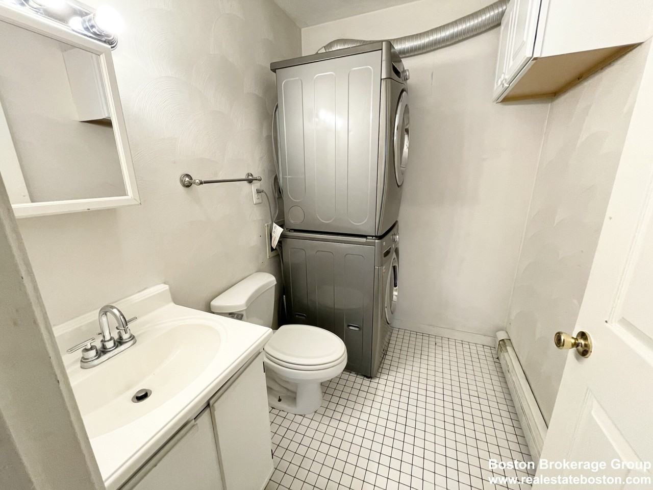 7 Iroquois St #2 - Photo 7 of 9