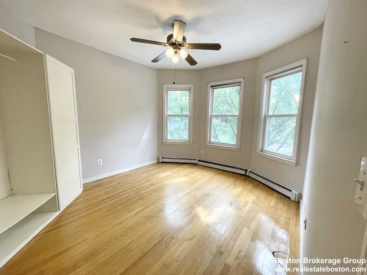 7 Iroquois St #2 - Photo 3 of 9