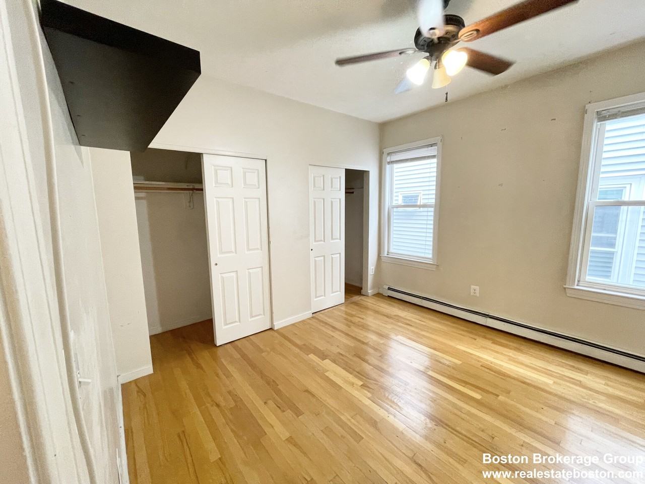 7 Iroquois St #2 - Photo 5 of 9