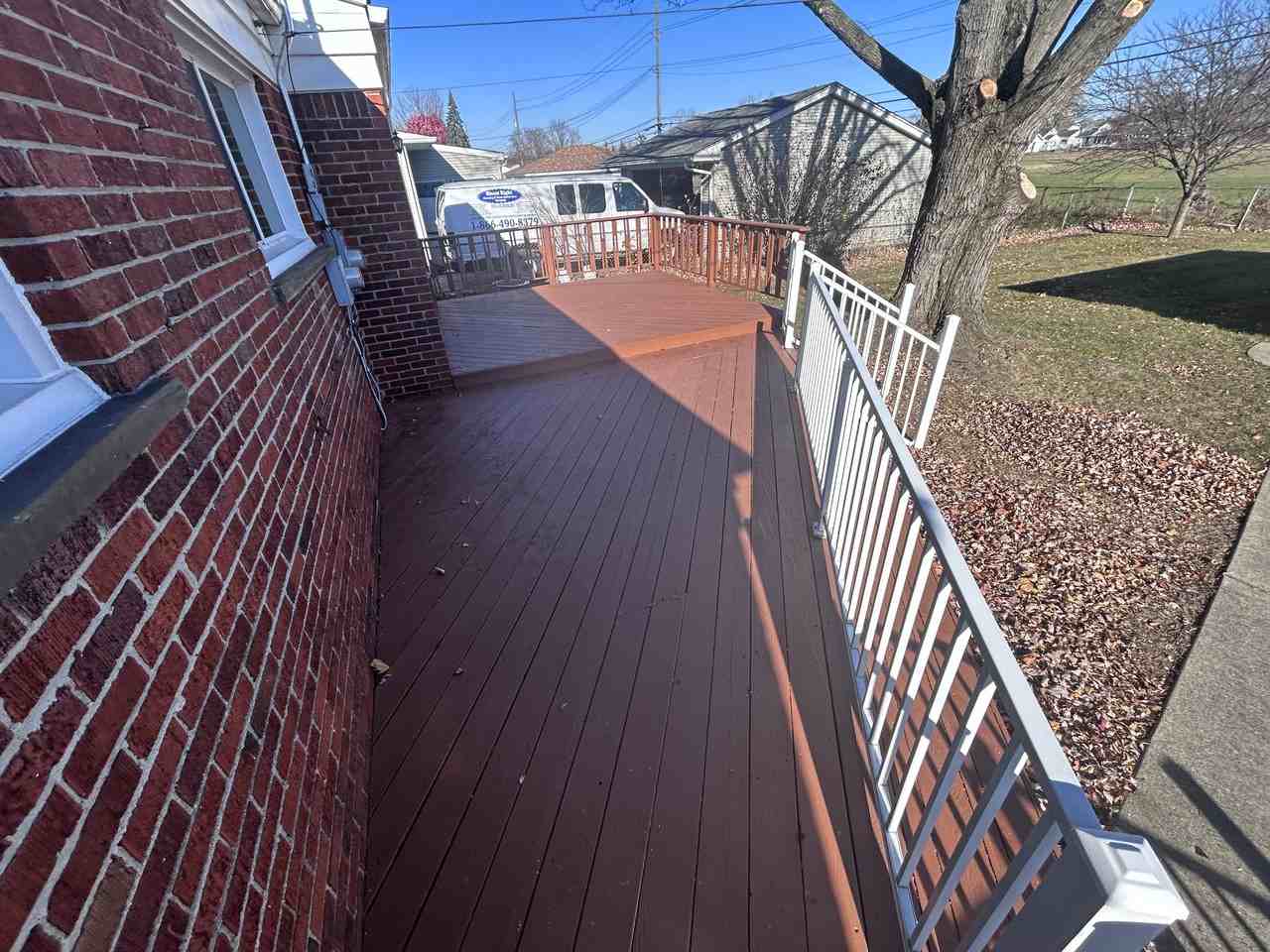 2431 Pinetree Dr - Photo 4 of 16