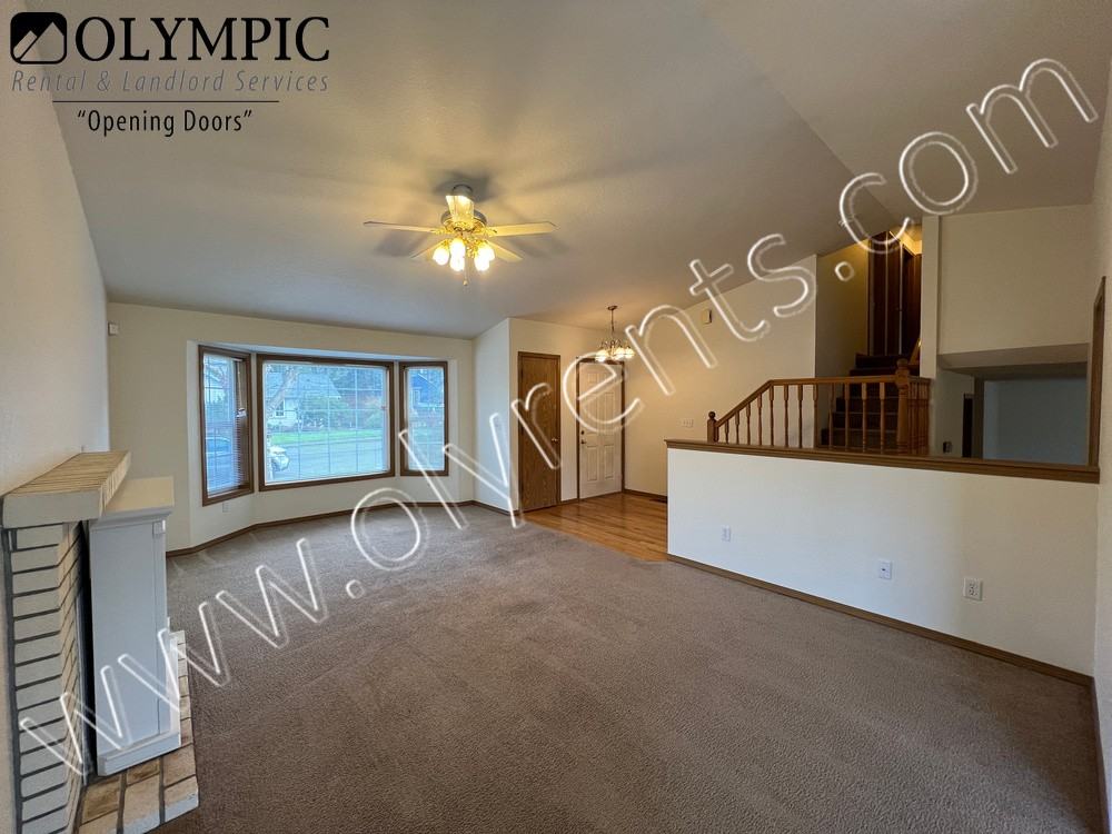 2219 Mccormick Ct Se - Photo 3 of 26