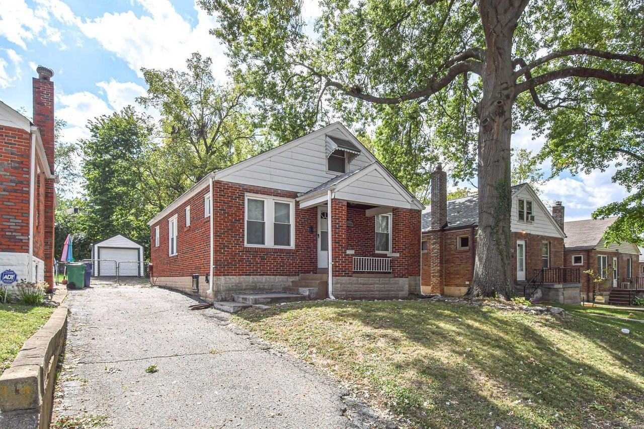 8308 Monroe Ave - Photo 2 of 23