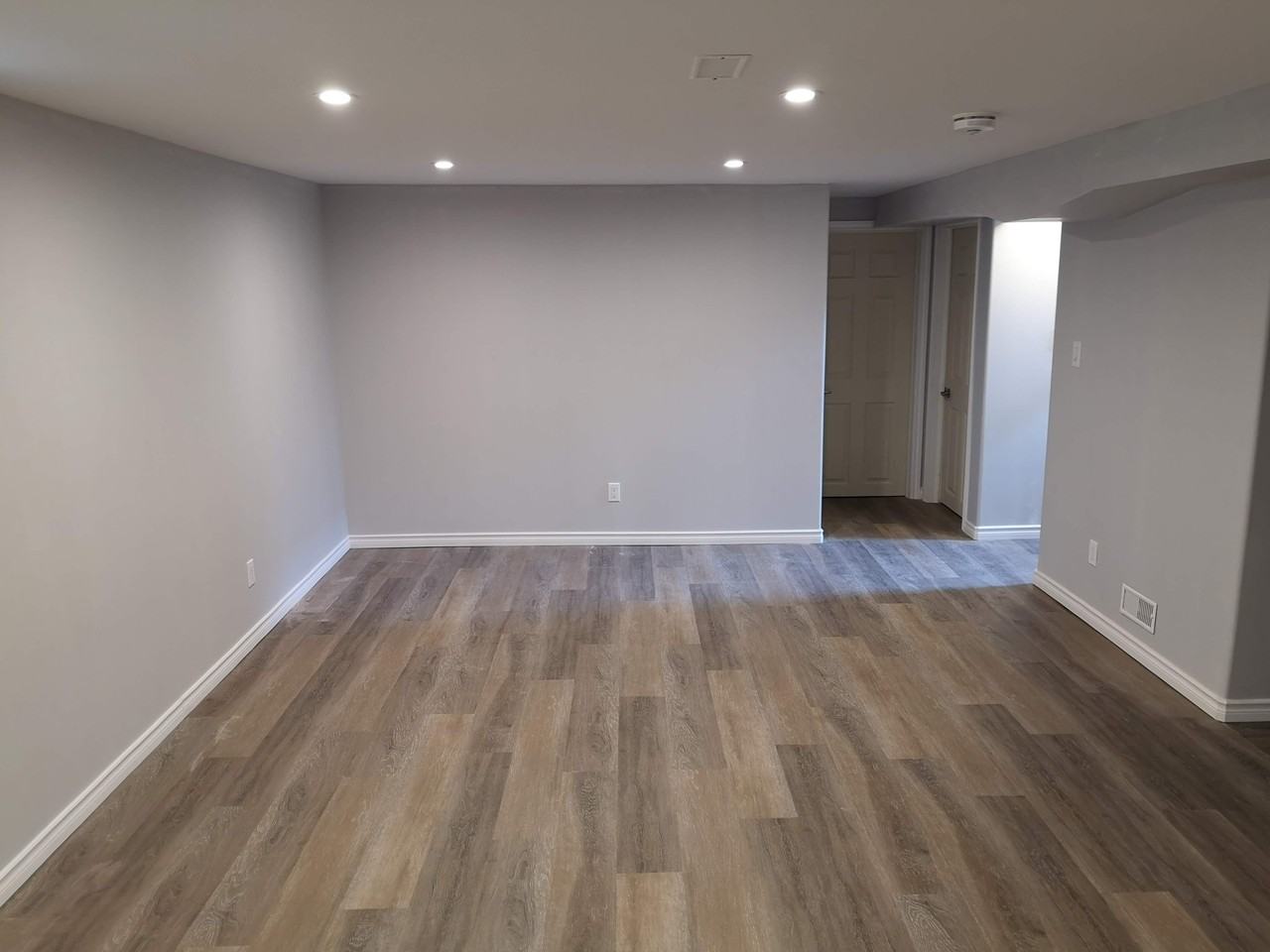 437 Oshawa Boulevard North #2 - Photo 7 of 15