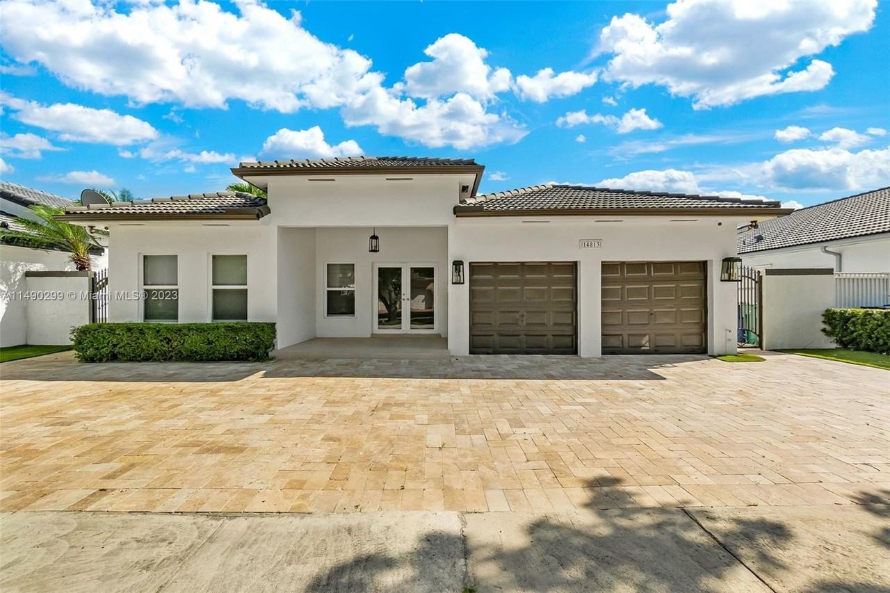 14813 Nw 87th Pl, Miami Lakes, FL 33018 4 Bedroom House for 4,900