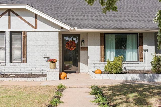 12213 Sylvester Dr - Photo 3 of 47