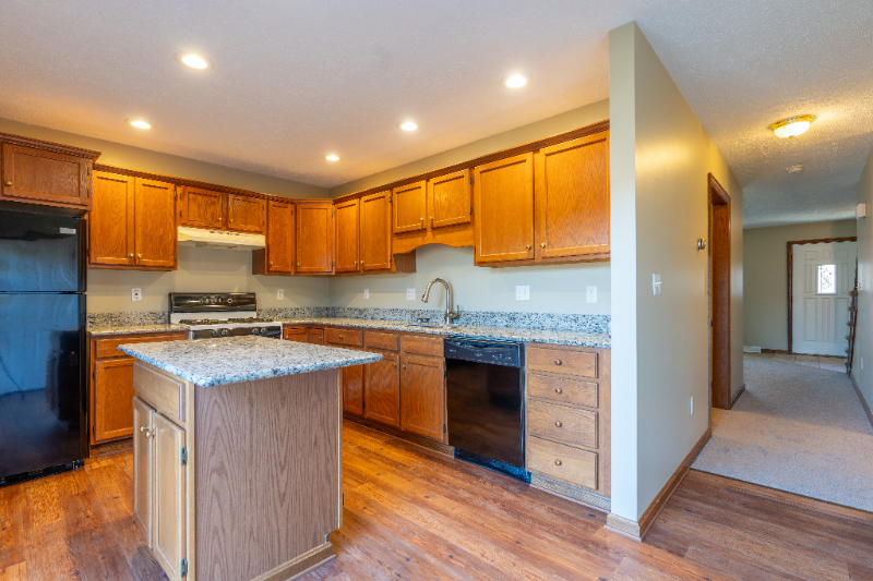 3002 5th Ave - Photo 5 of 18