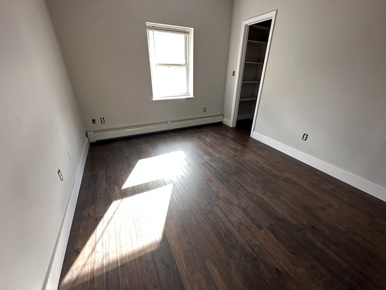 225 Washington Blvd #4 - Photo 3 of 6