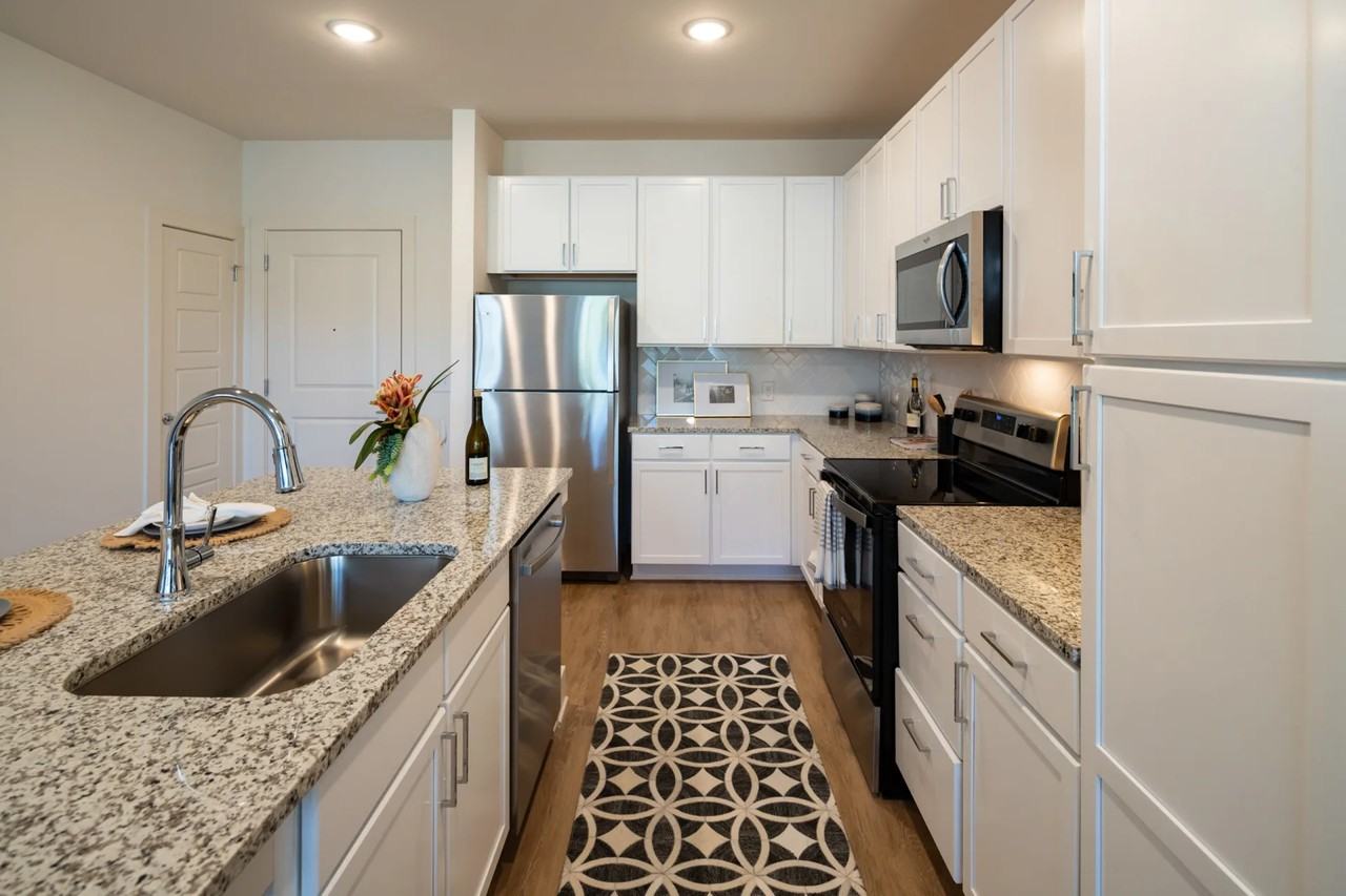 The Quincy Apartments - Photo 3 of 66