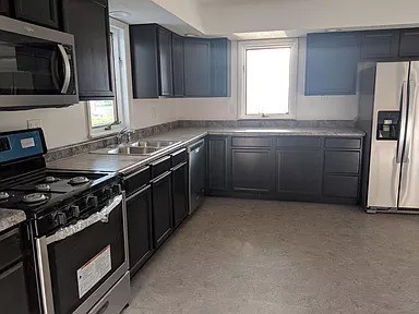 203 E School St #1 - Photo 4 of 10