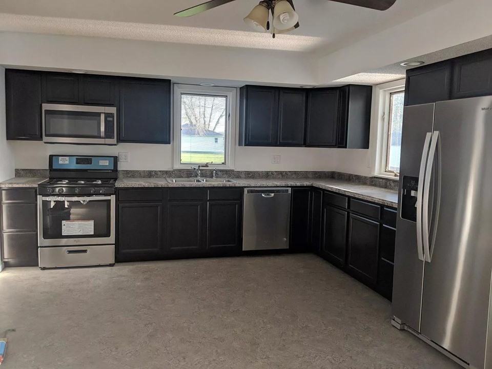 203 E School St #1 - Photo 5 of 10