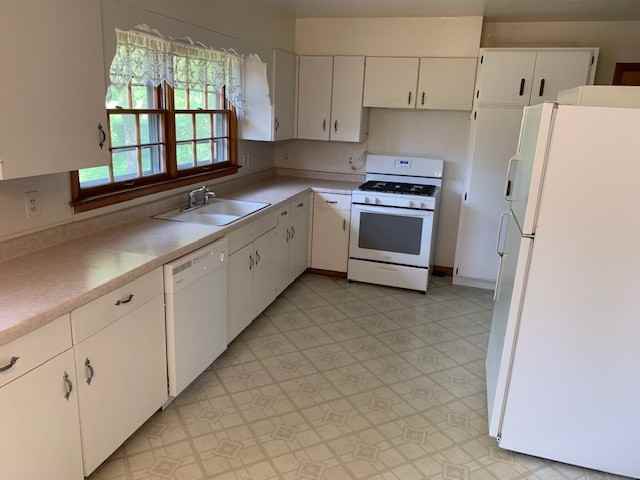 2409 Fleetwood Dr #1 - Photo 4 of 10