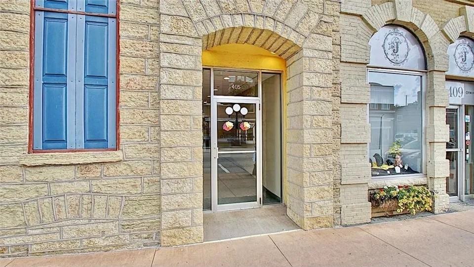 405 Main Street - 307unit 307 #307 - Photo 2 of 12