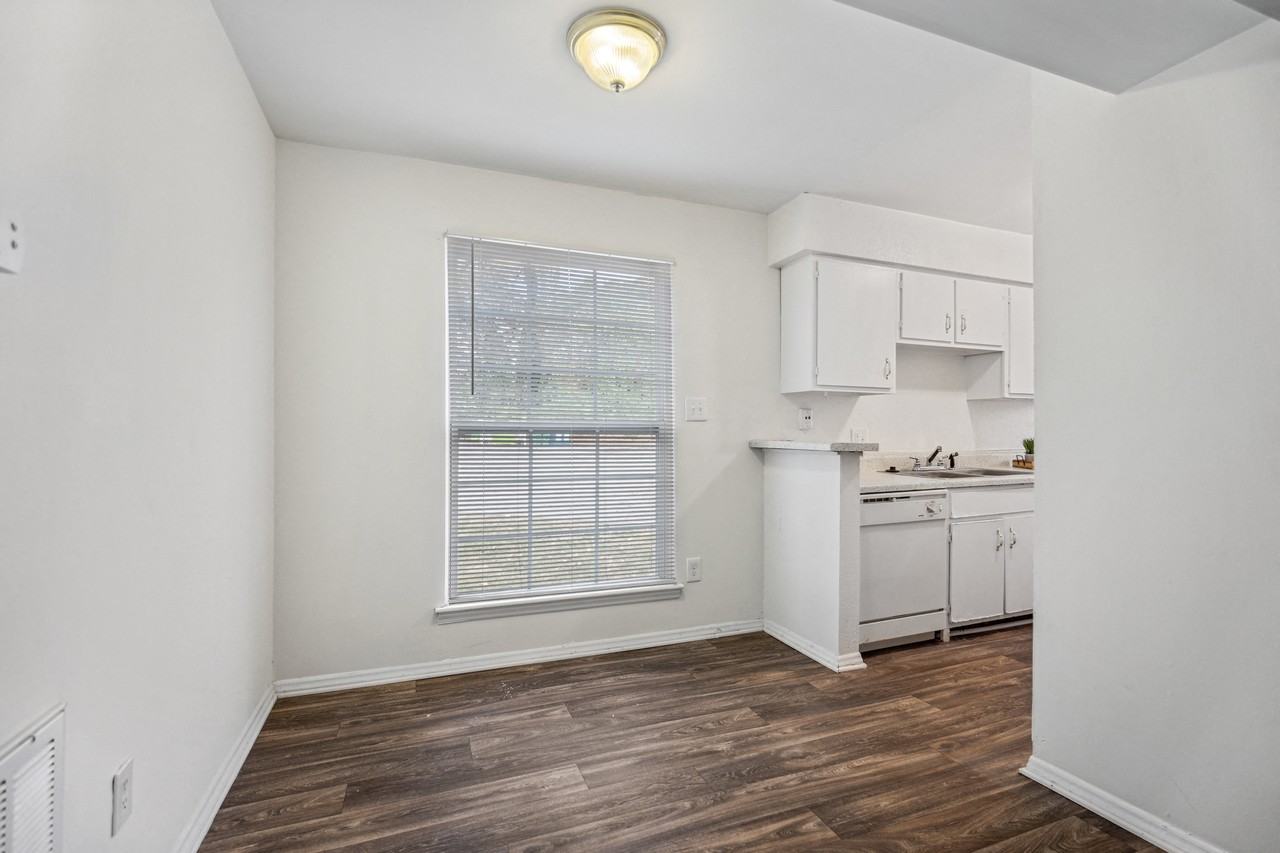 Montecito West - Photo 5 of 27