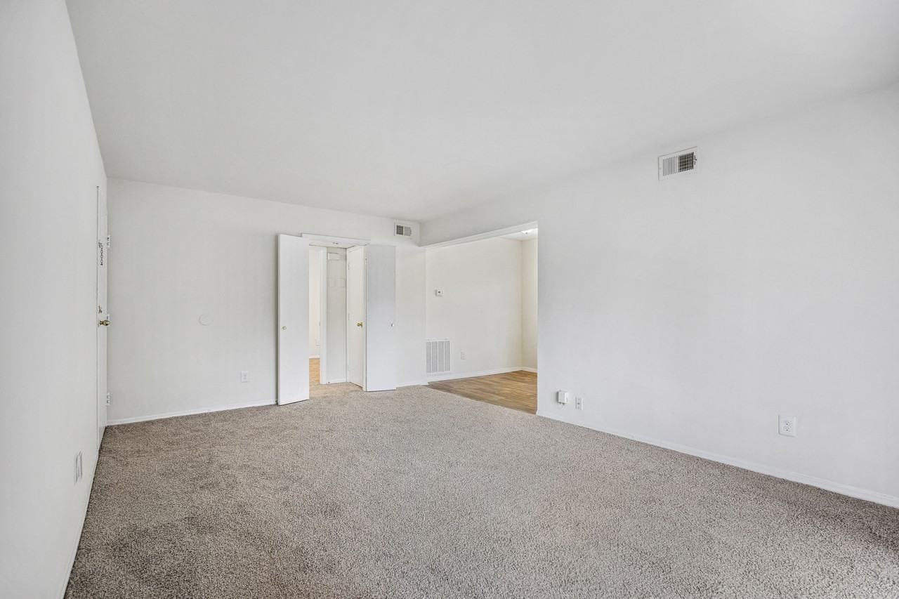 Montecito West - Photo 6 of 27