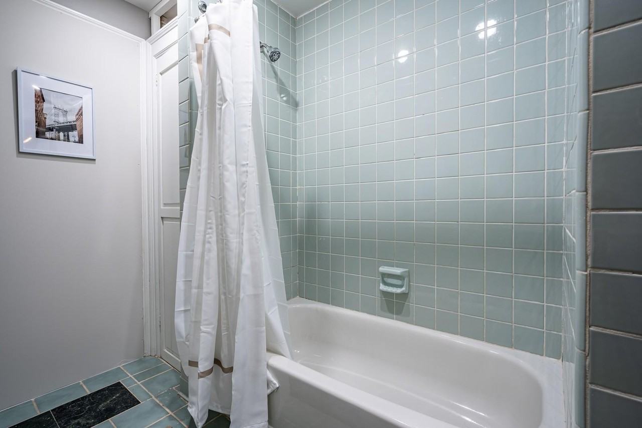 Lee Pl - Photo 6 of 16