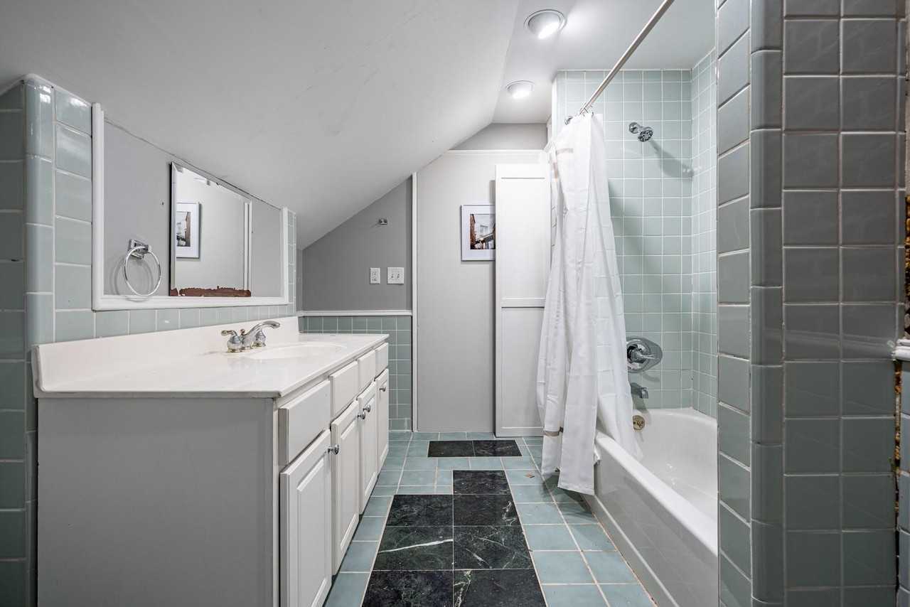 Lee Pl - Photo 5 of 16