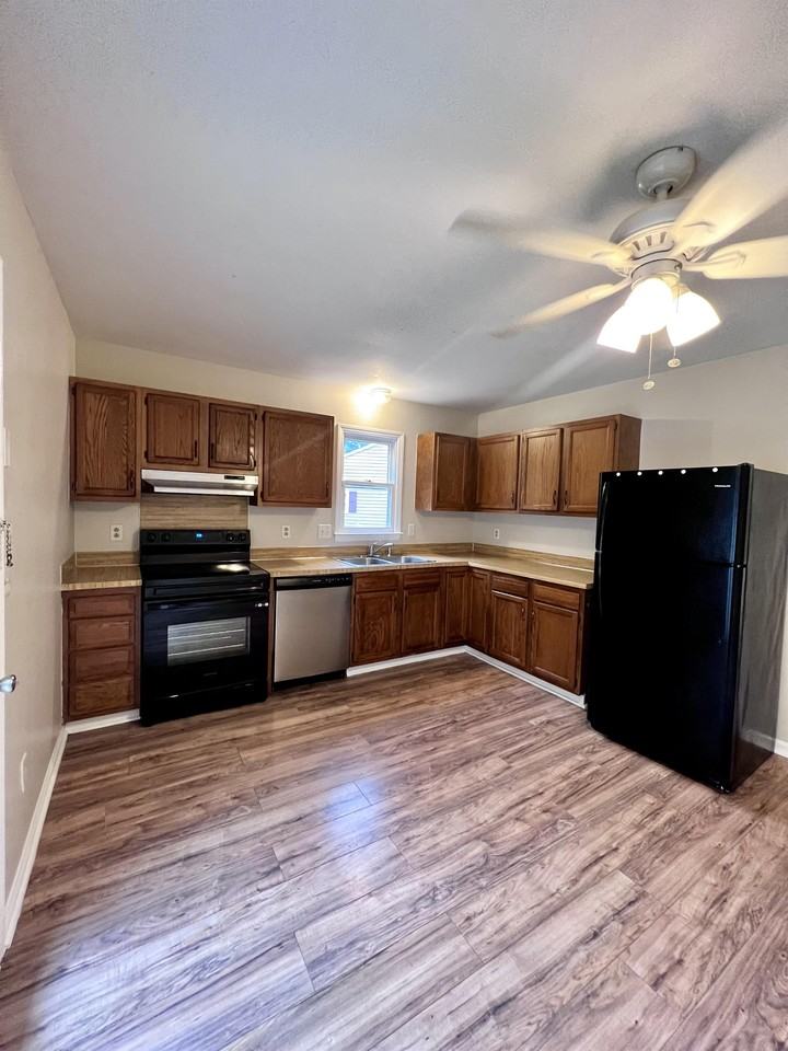 8326 Summerglen Cir #1 - Photo 7 of 14