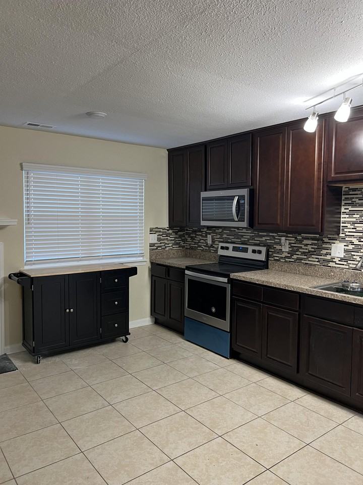 5148 Condor St #1 - Photo 4 of 41