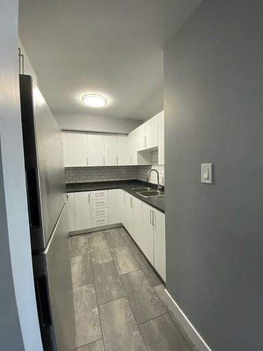 408 Twelfth St W #8 - Photo 2 of 6