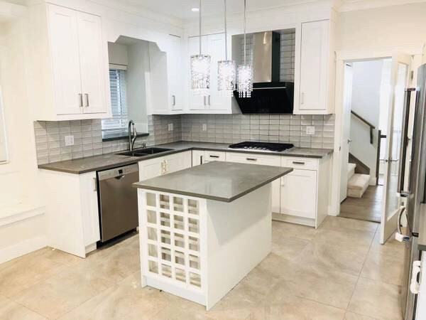 907 Harris Ave - Photo 2 of 12