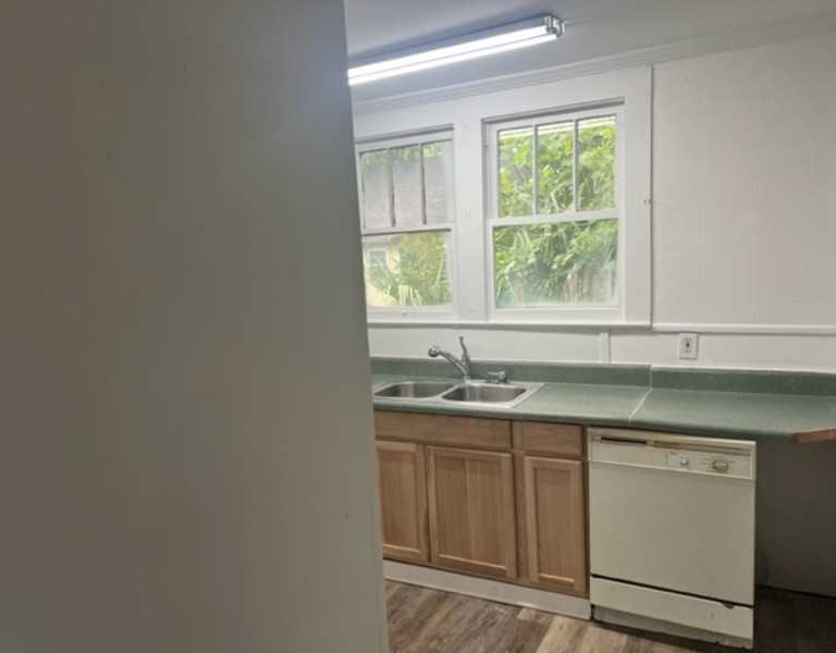 267 Day Ave - Photo 6 of 14