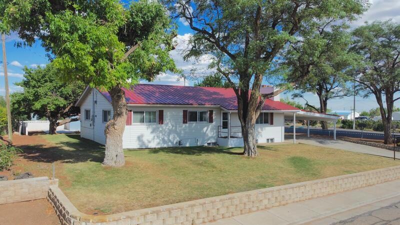 487 Se - Photo 2 of 43