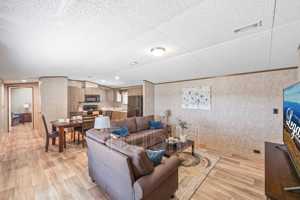 featured image of 140 Lakeside Ln