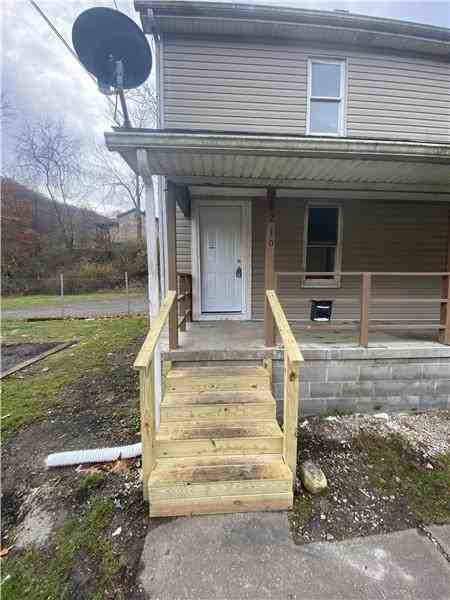 1216 Lincoln Ave - Photo 2 of 8