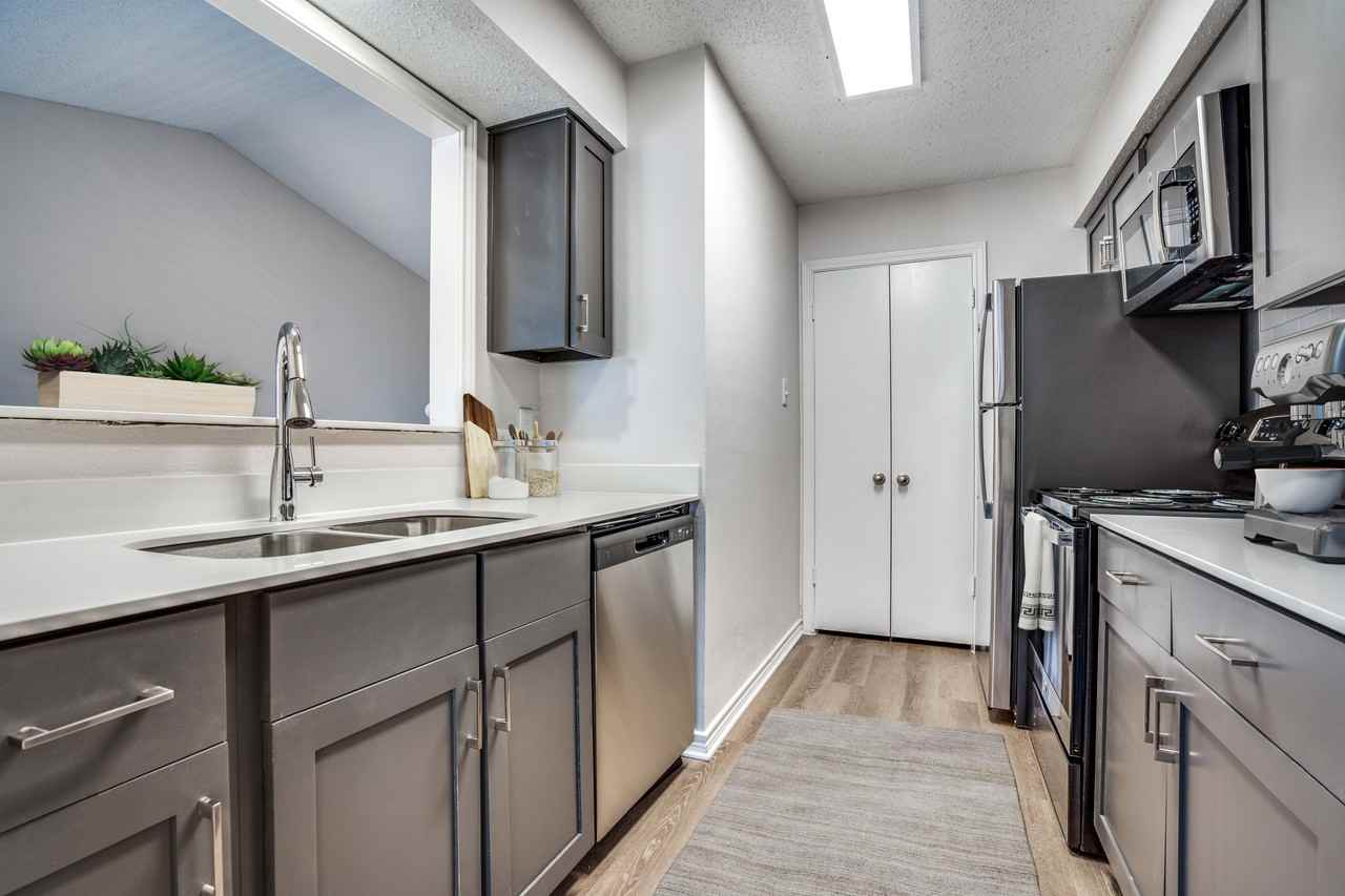 The Lochley - Photo 4 of 21