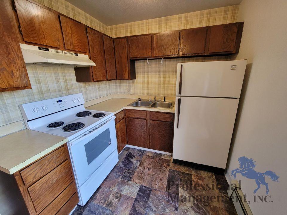 1232 Avenue C #7 - Photo 3 of 6