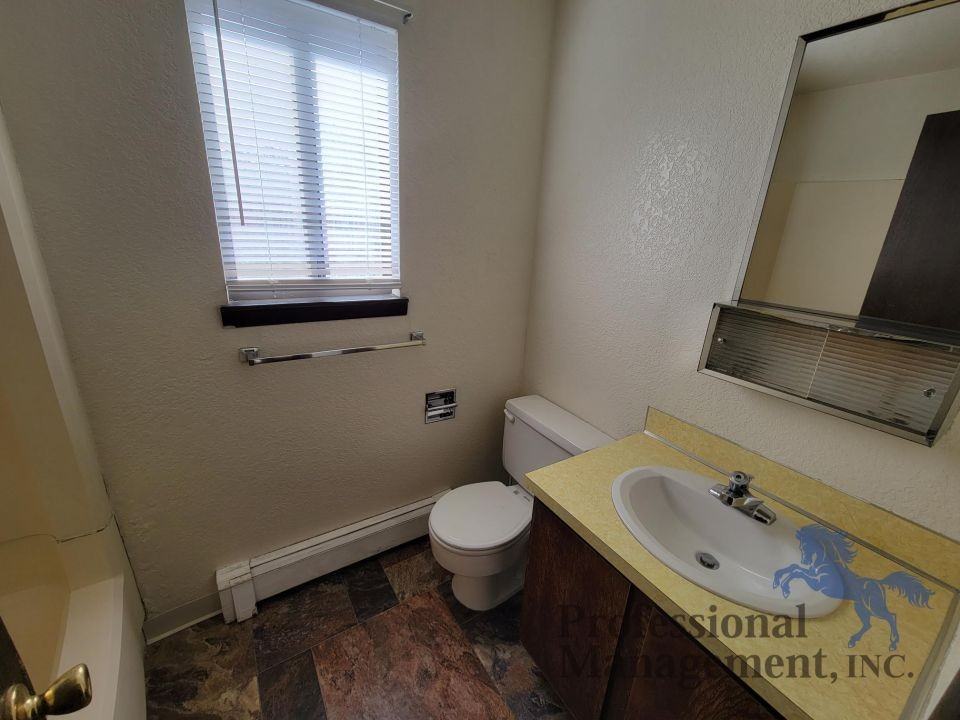 1232 Avenue C #7 - Photo 5 of 6