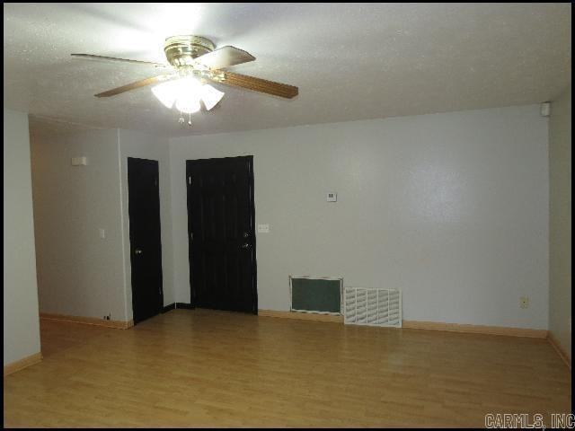 19 Fox Run Cir - Photo 3 of 23