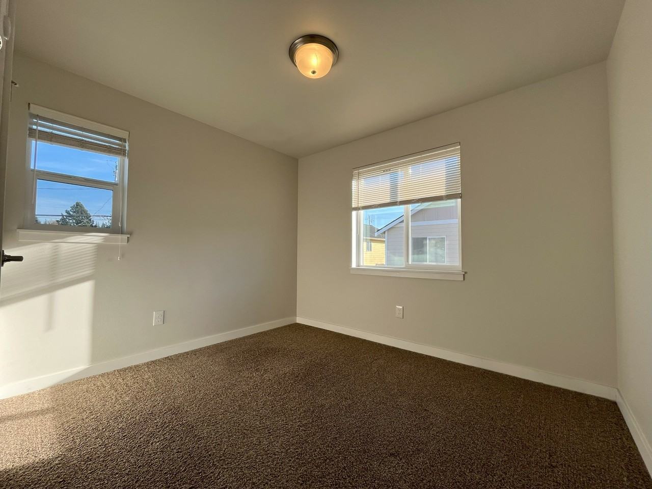 2415 Valencia Street - Photo 7 of 31