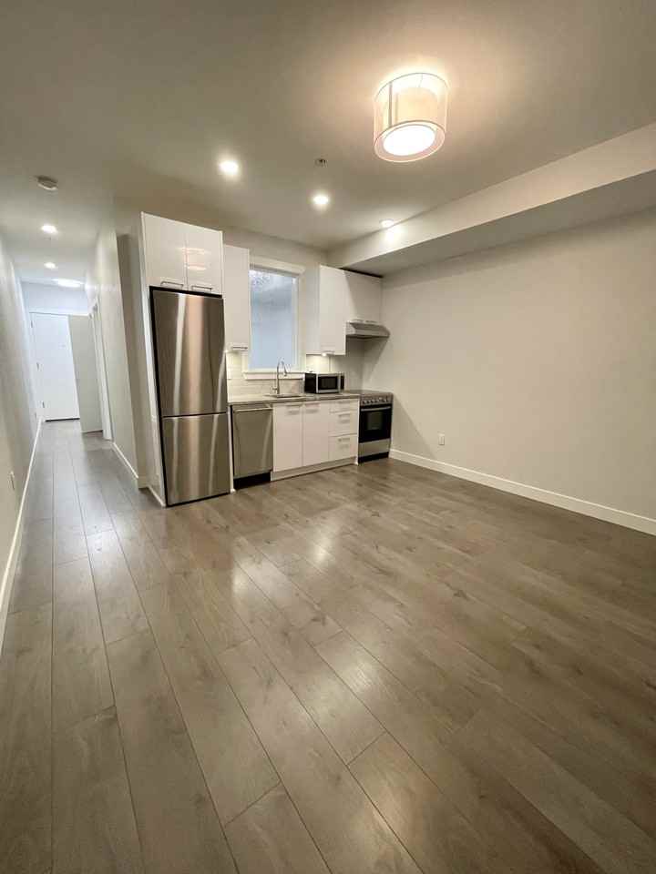 20686 Eastleigh Crescent #205