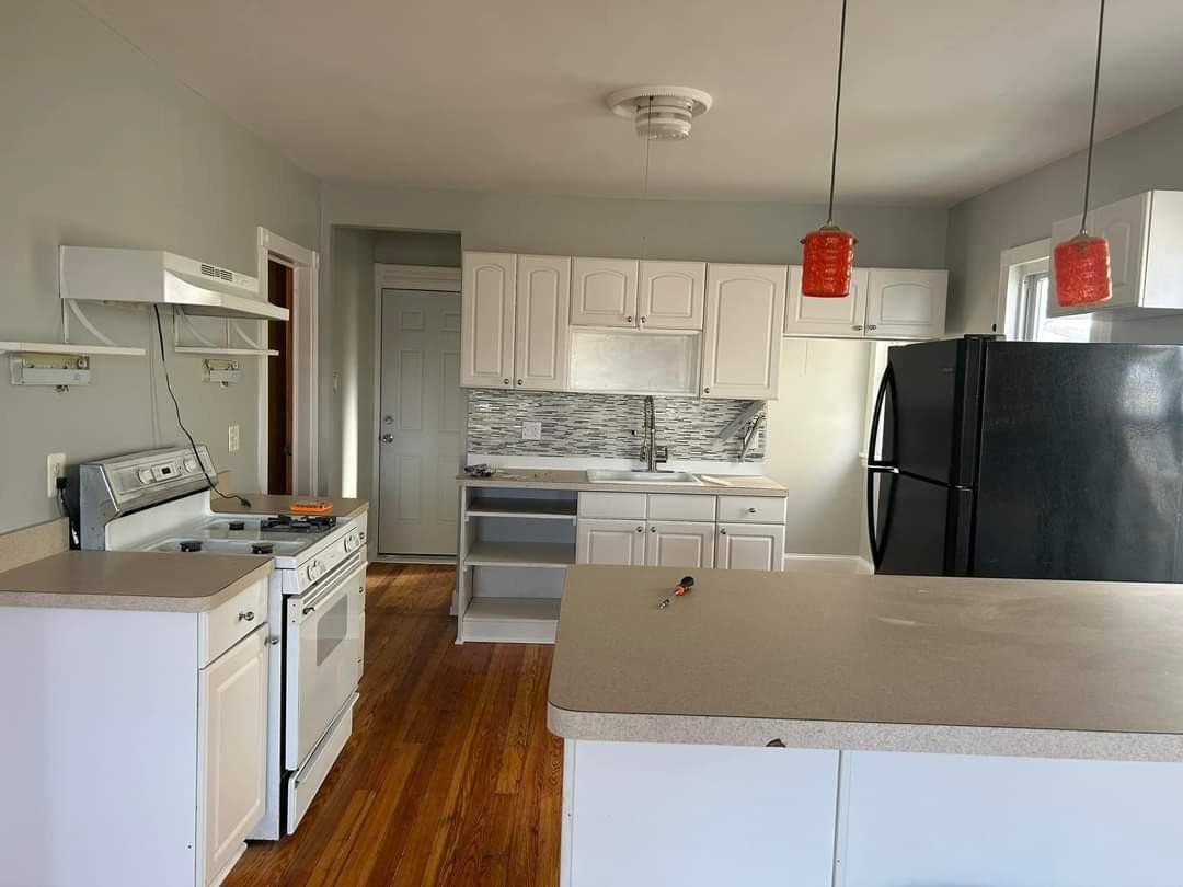 53 Davis Ave #2 - Photo 2 of 20