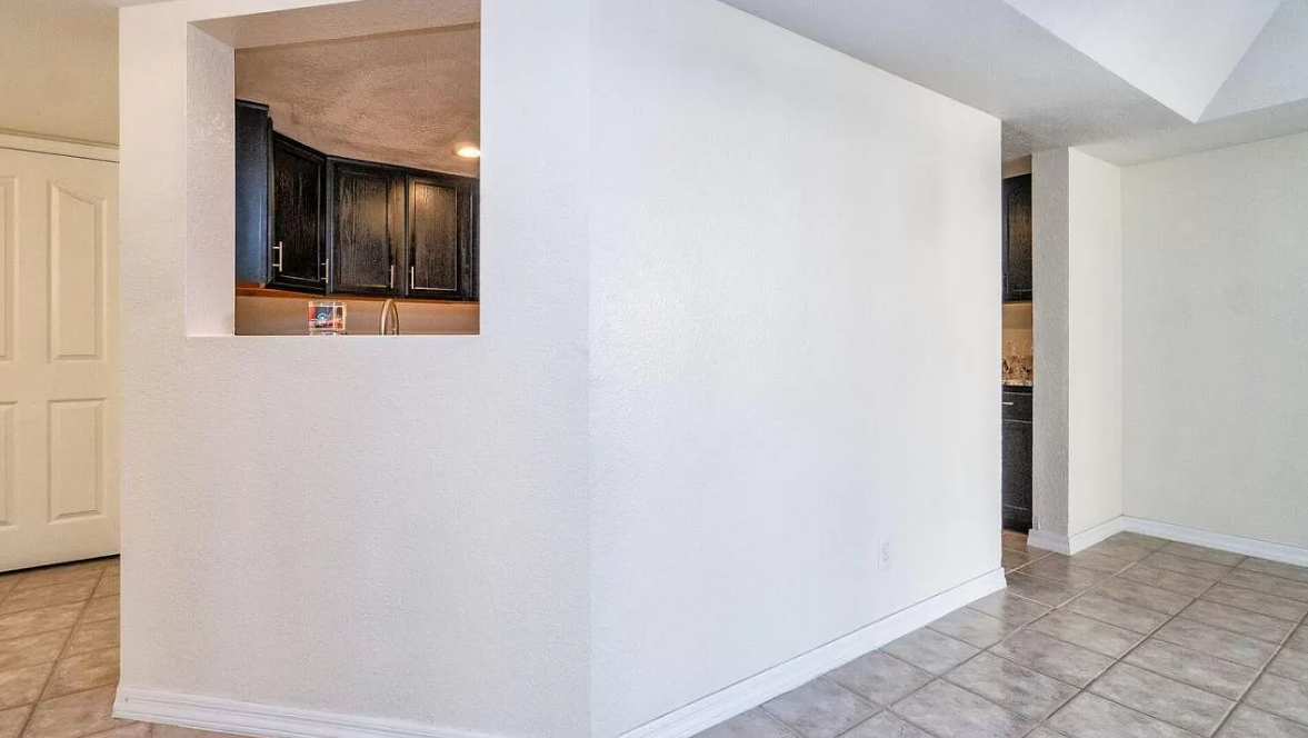 9222 N 47th Ln #TH - Photo 3 of 18