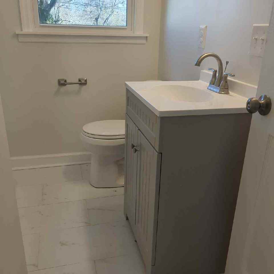 940 Colfax Dr #1 - Photo 4 of 6