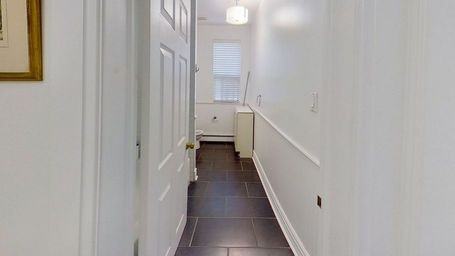 101/103 Spadina Rd - 103 - 3 #103-3 - Photo 3 of 9