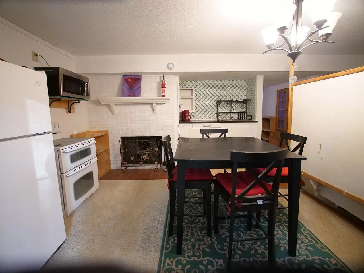 5985 Dixon Dr - Photo 3 of 12