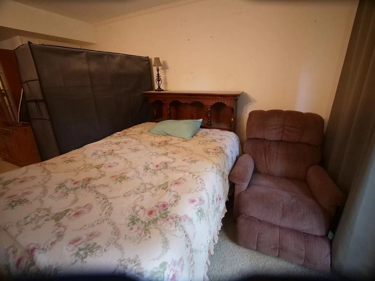 5985 Dixon Dr - Photo 5 of 12