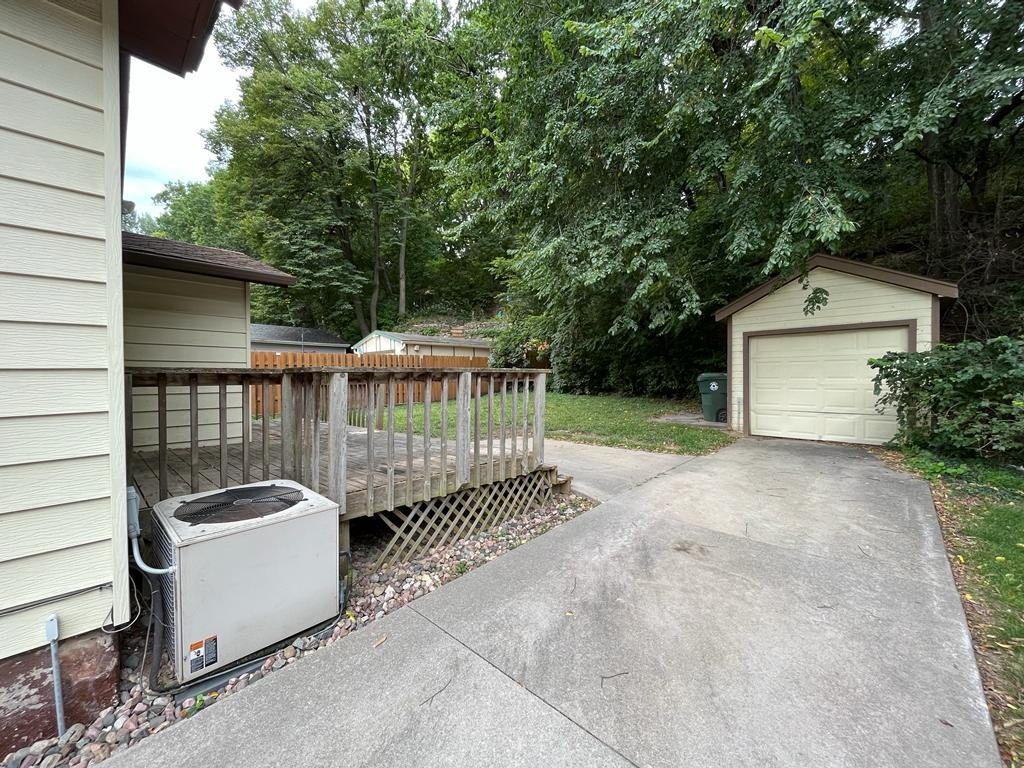 610 Franklin Ave #1 - Photo 5 of 5