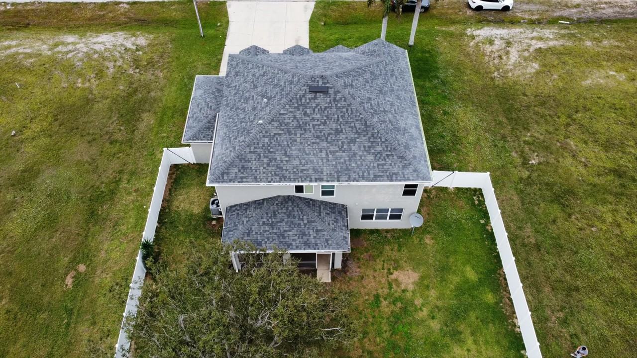 1722 Nw 5th St #1 - Photo 6 of 48