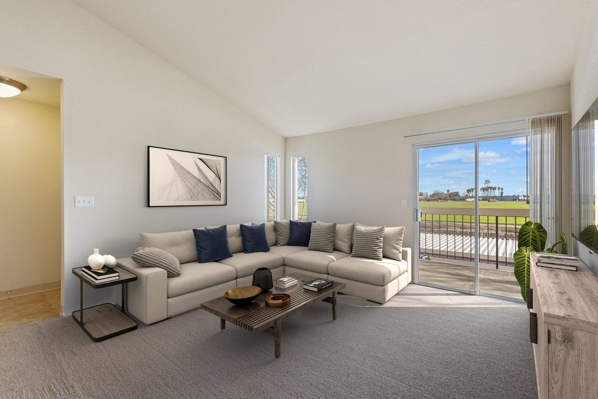 400 W Central Ave - Photo 2 of 9